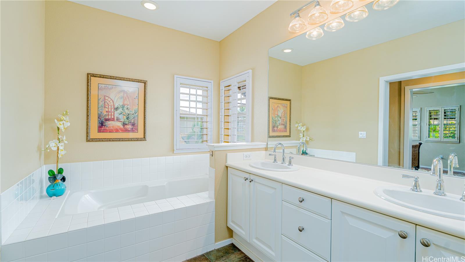 92-1090 Olani Street, Unit 102 Kapolei, HI 96707 - Photo 22 of 25