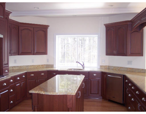 2 Bowker Road Hopkinton, MA 01748 - Photo 7 of 28 Gallery Image 7