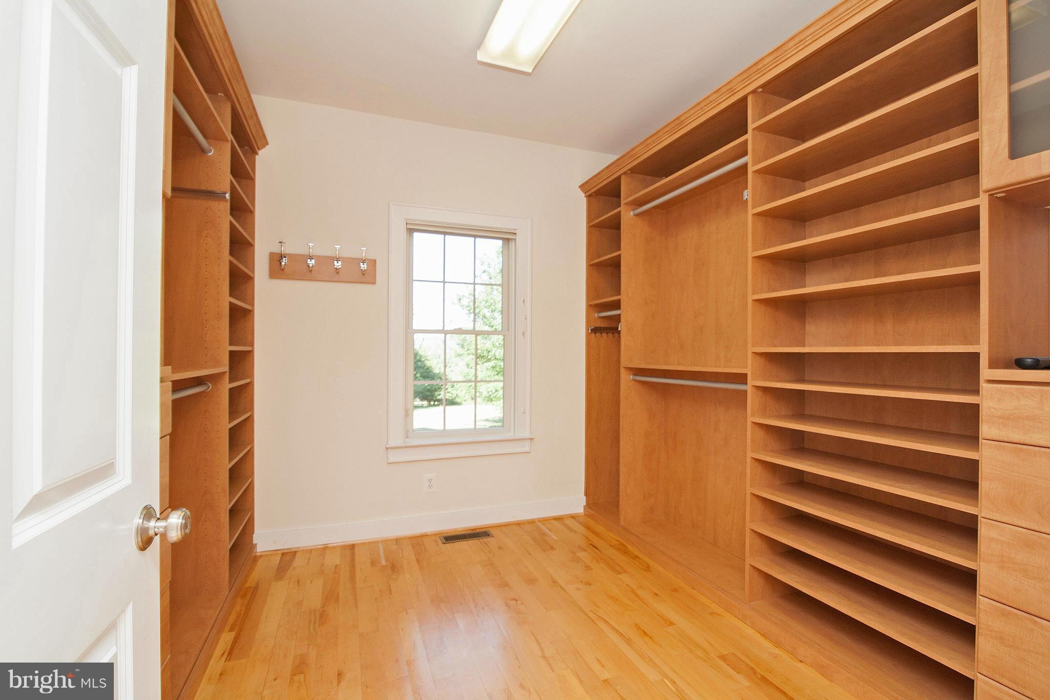 39436 Rodeffer Road Lovettsville, VA 20180 - Photo 14 of 30 Custom Built-In's In Master Closet