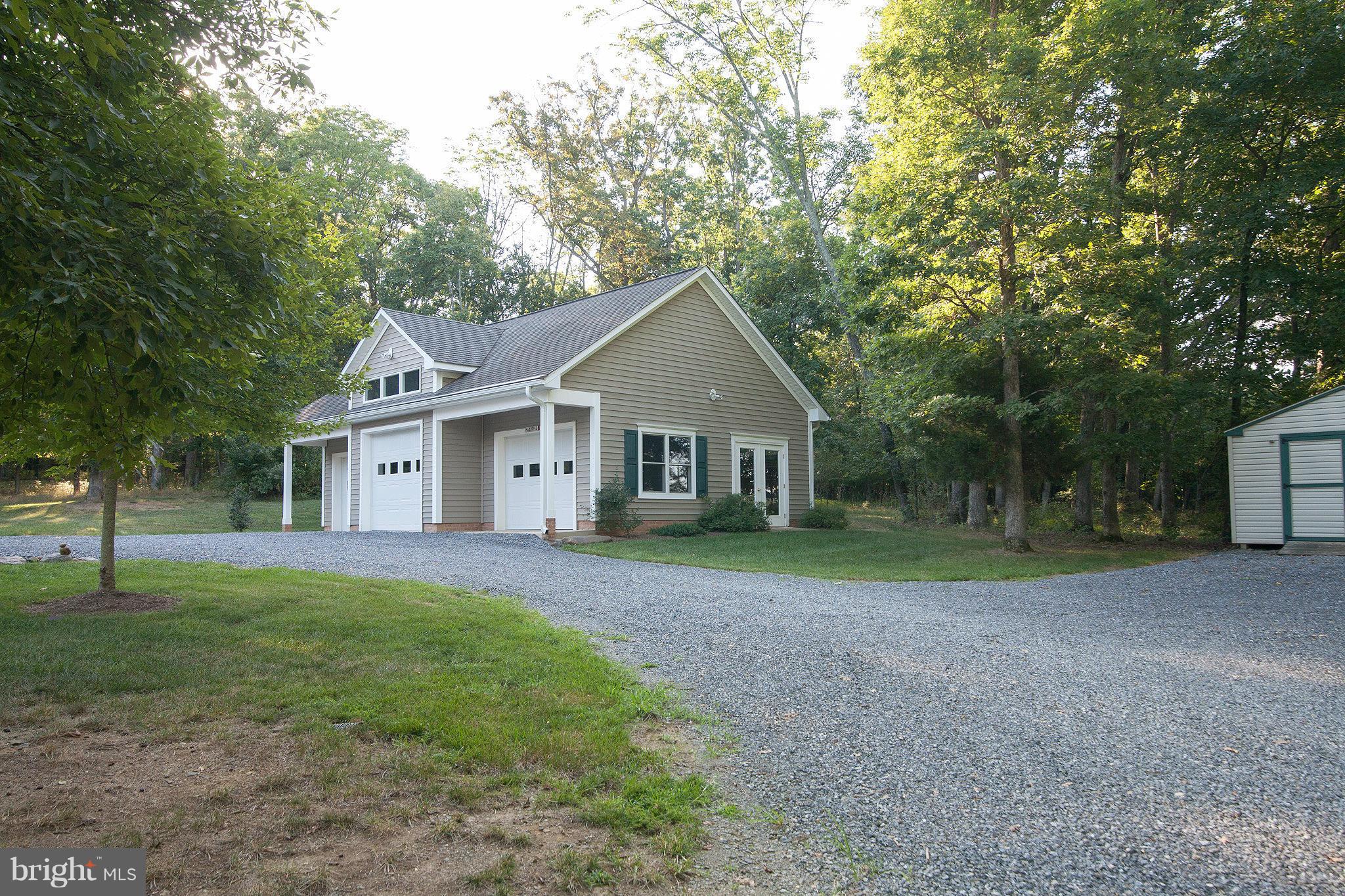 39436 Rodeffer Road Lovettsville, VA 20180 - Photo 25 of 30 Custom 3 Car Detached Garage