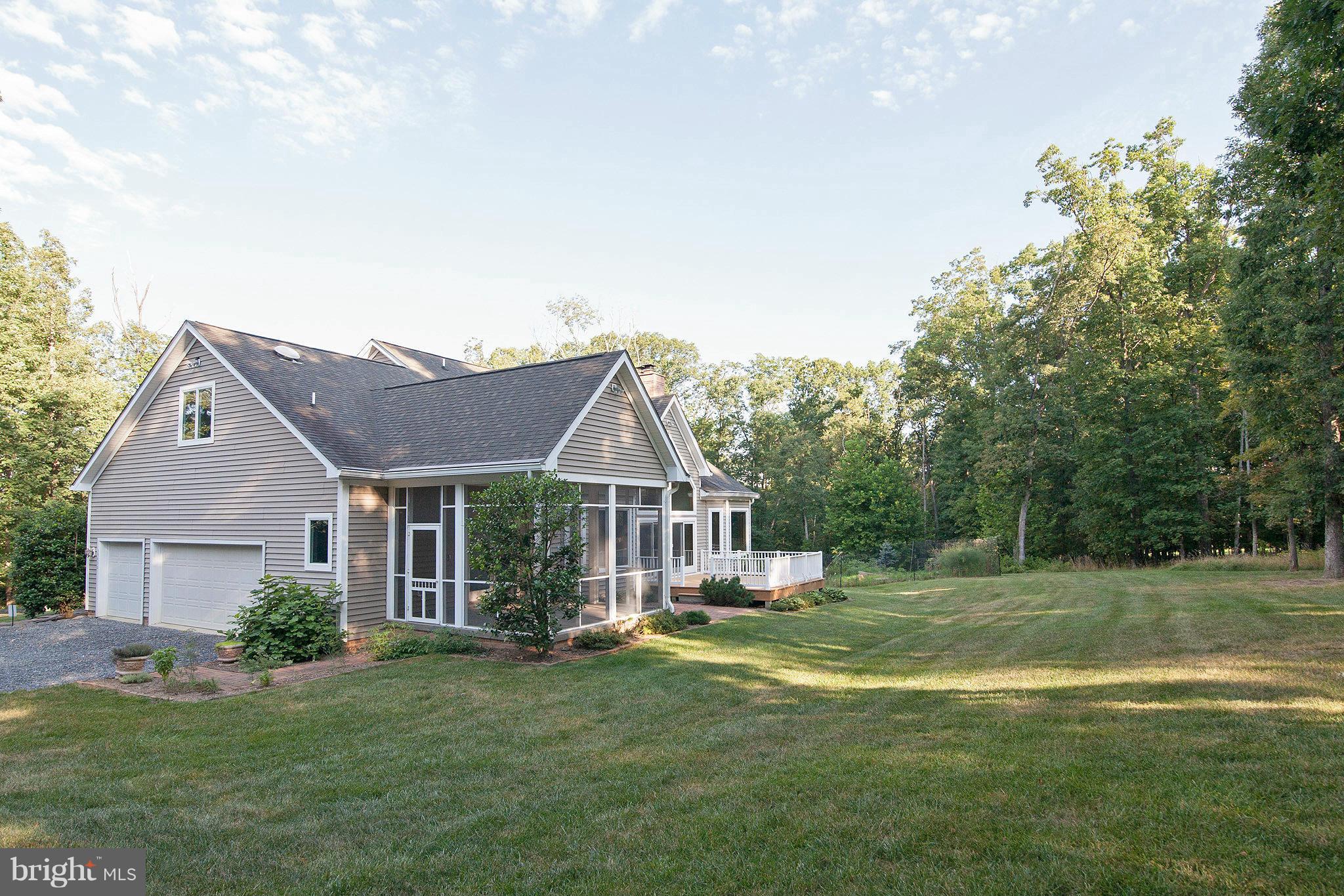 39436 Rodeffer Road Lovettsville, VA 20180 - Photo 27 of 30 3 Car Attached Garage