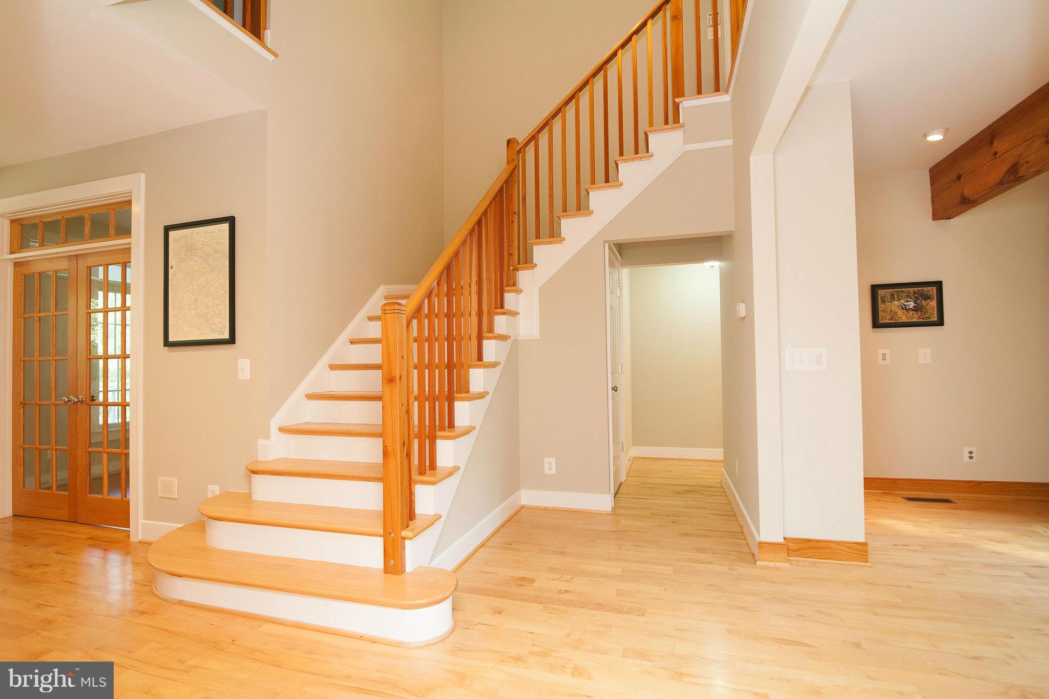 39436 Rodeffer Road Lovettsville, VA 20180 - Photo 5 of 30 Open Stairs to Second Level