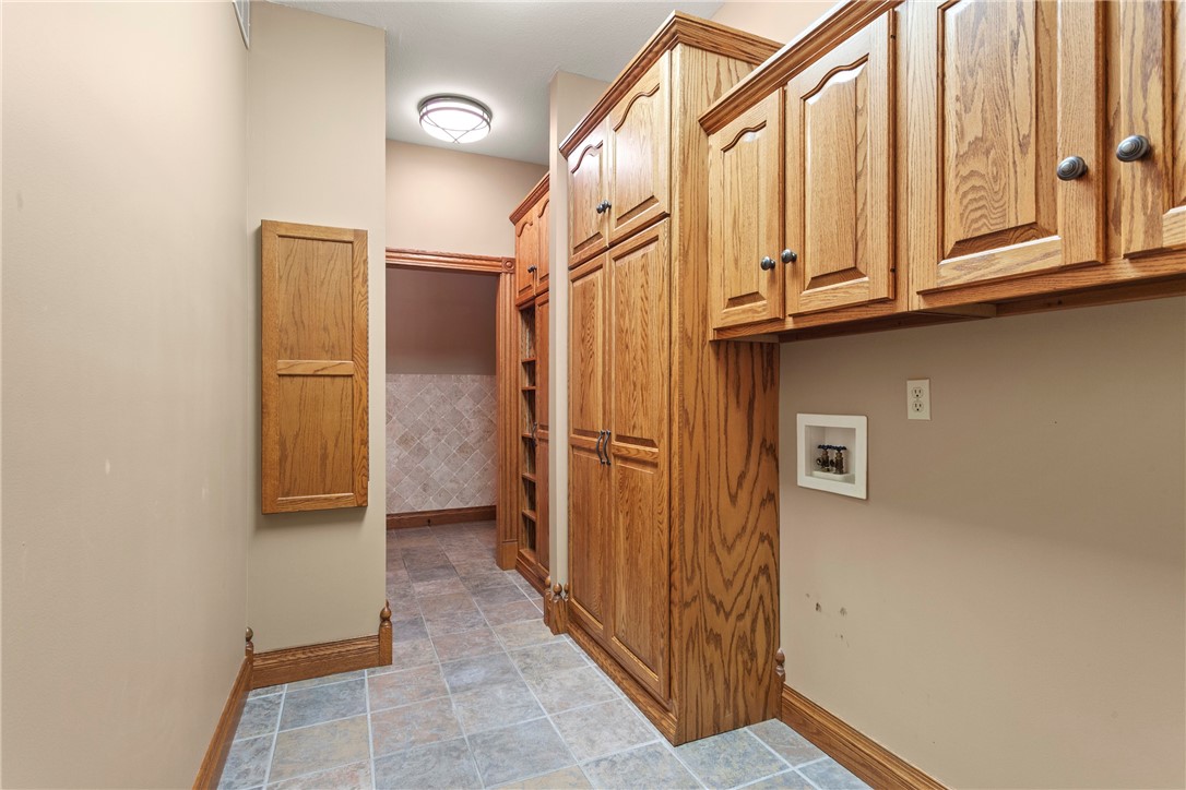 2389 Lincoln Hwy Road Charleston, IL 61920 - Photo 28 of 48
