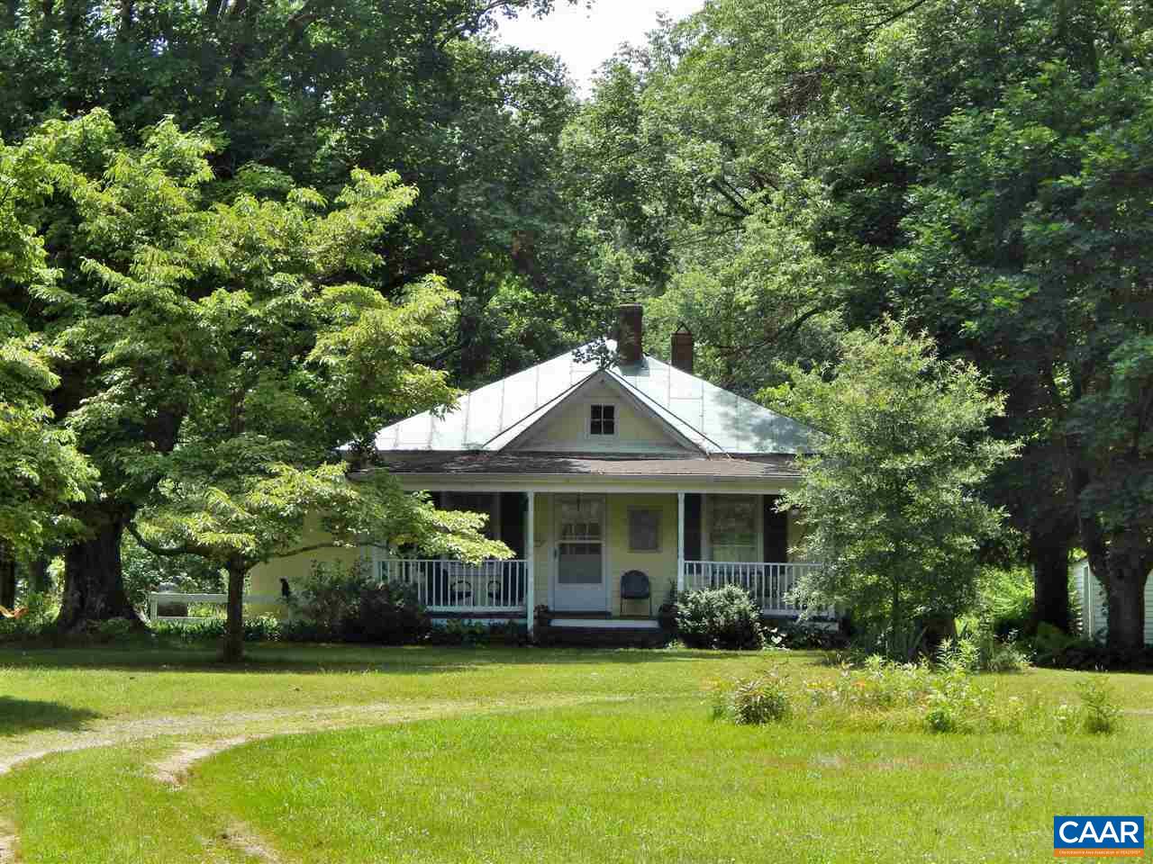 5298 Poindexter Road Louisa, VA 23093 - Photo 20 of 20 a front view of a house with a garden