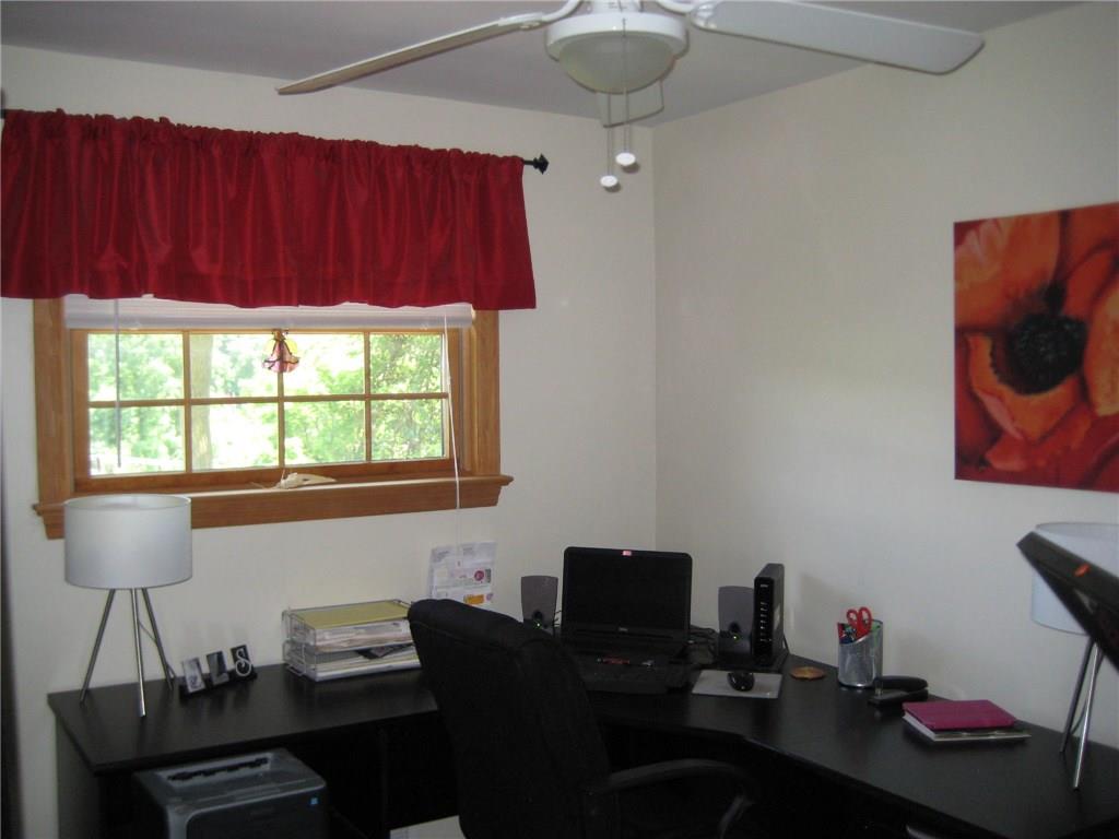 223 Olympic Road Baldwin, PA 15236 - Photo 7 of 12 Gallery Image 7