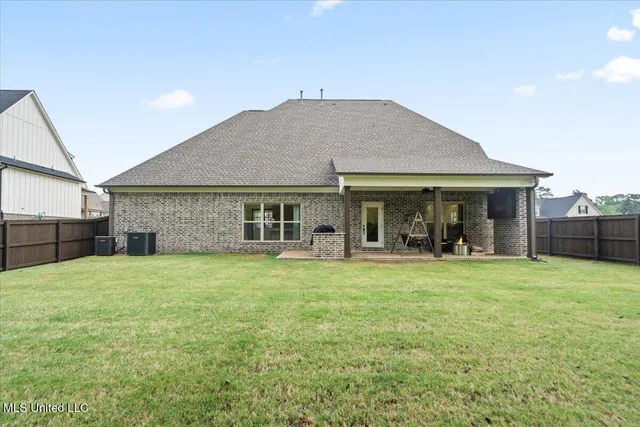 $499,000 | 2587 Jaxon Drive, Hernando, MS 38632