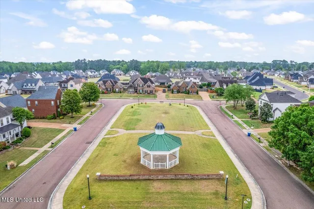 $499,000 | 2587 Jaxon Drive, Hernando, MS 38632