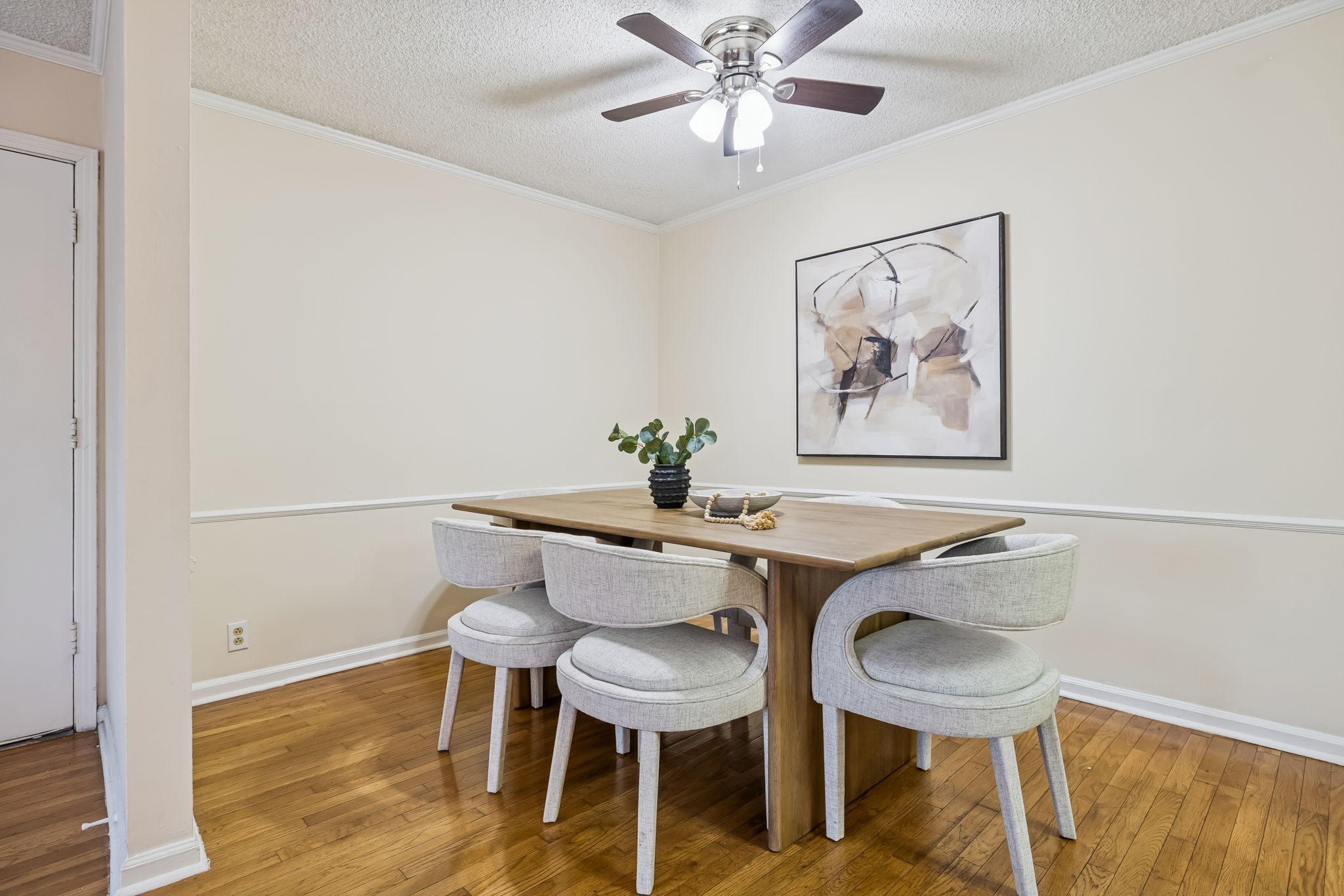 500 Paragon Mills Road, Unit M11 Nashville, TN 37211 - Photo 14 of 31 a view of a dining room with furniture and wooden floor