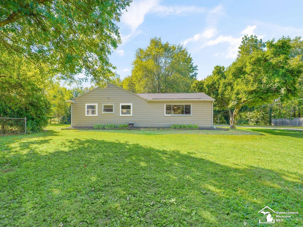 14160 Hoeft Road Belleville, MI 48111 - Photo 39 of 42 Gallery Image 39