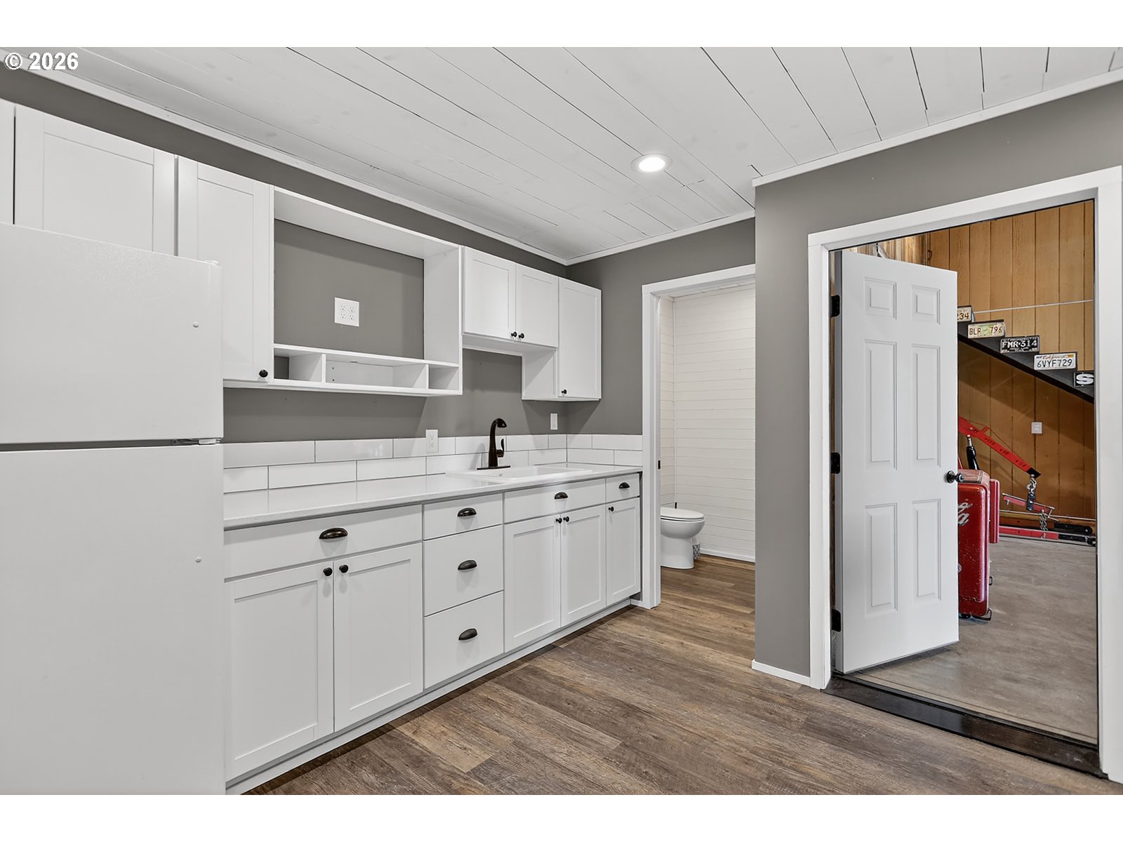250 Schilling Road Lyle, WA 98635 - Photo 11 of 46 Gallery Image 11