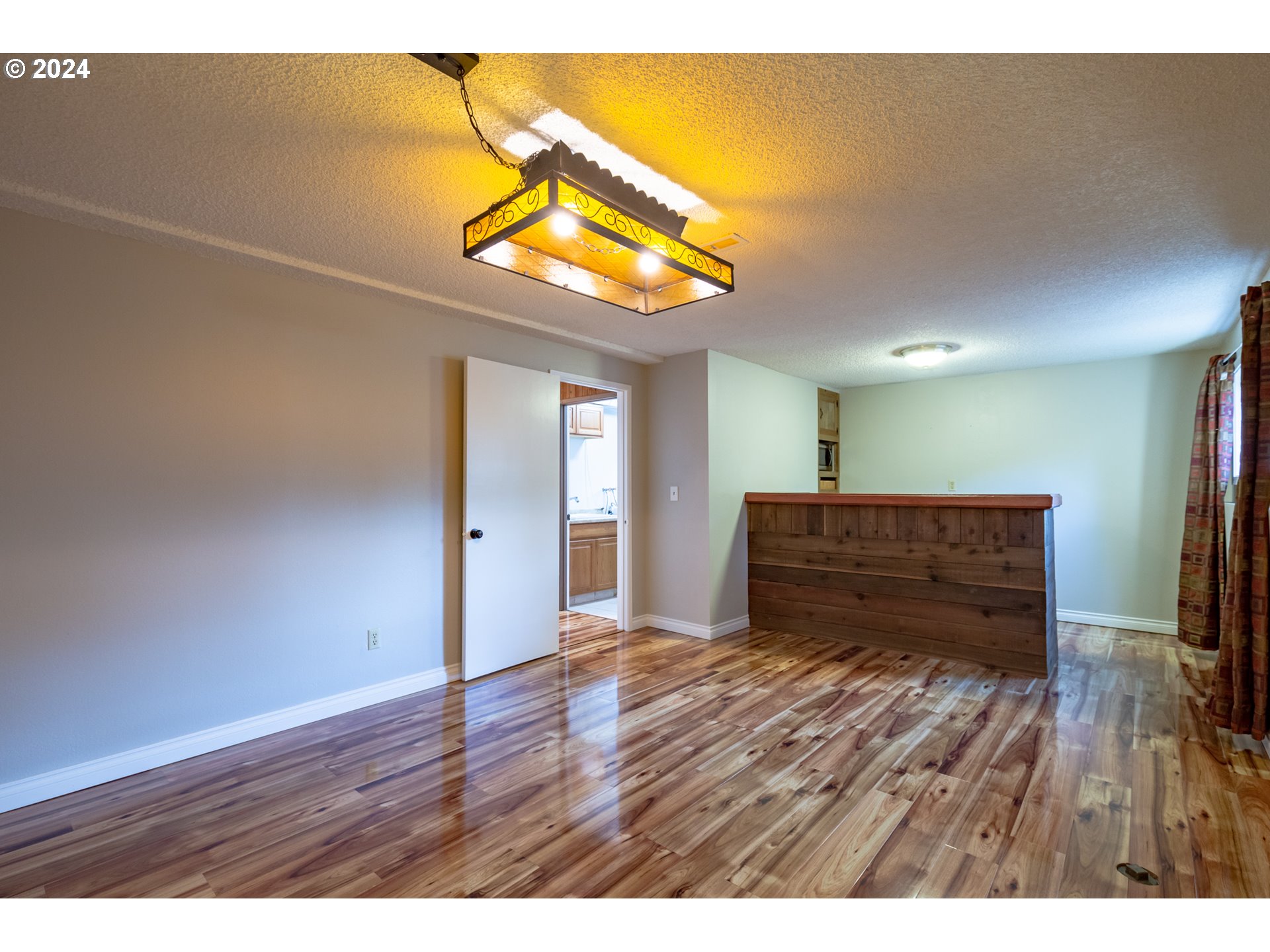 7570 Ridgewood Drive Gladstone, OR 97027 - Photo 9 of 40 Gallery Image 9