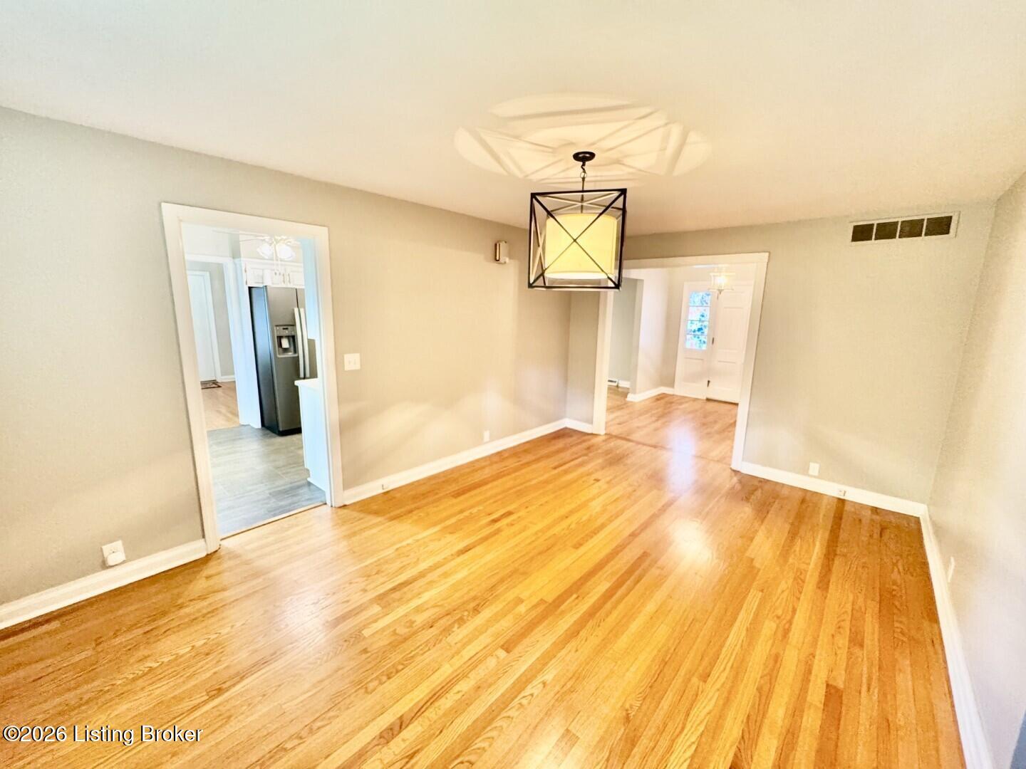 307 West Virginia Avenue Springfield, KY 40069 - Photo 14 of 36 014_Dining Room