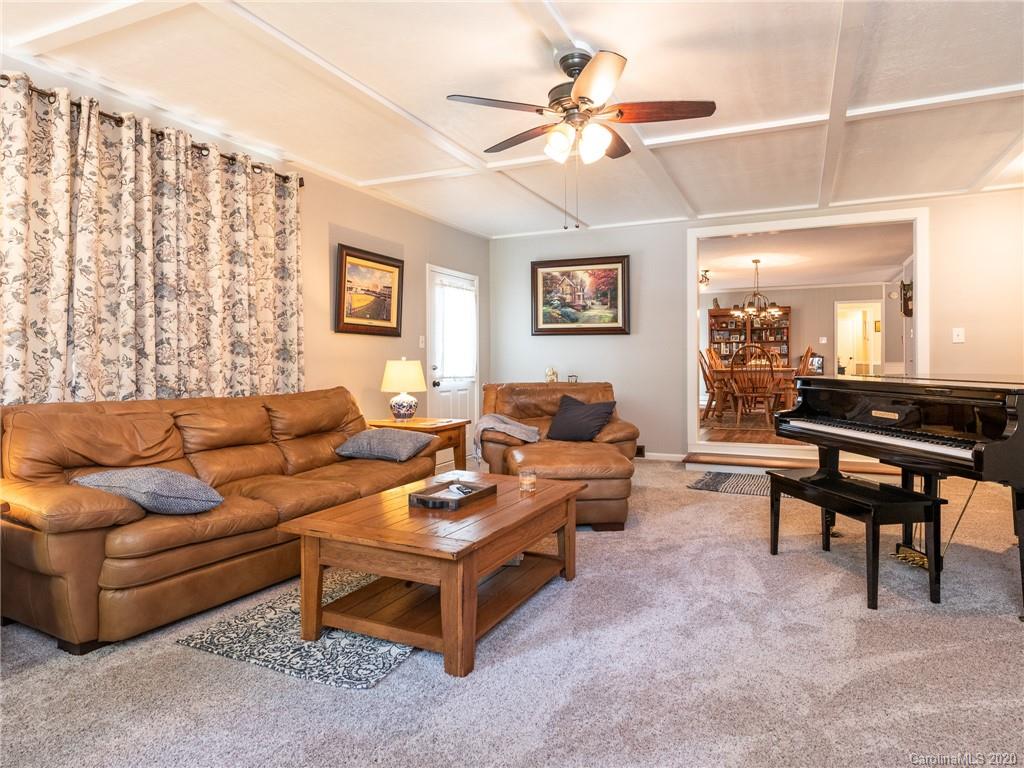437 Plantation Road Rock Hill, SC 29732 - Photo 2 of 37 Gallery Image 2