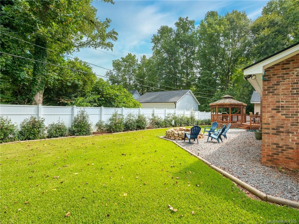 437 Plantation Road Rock Hill, SC 29732 - Photo 32 of 37 Gallery Image 32