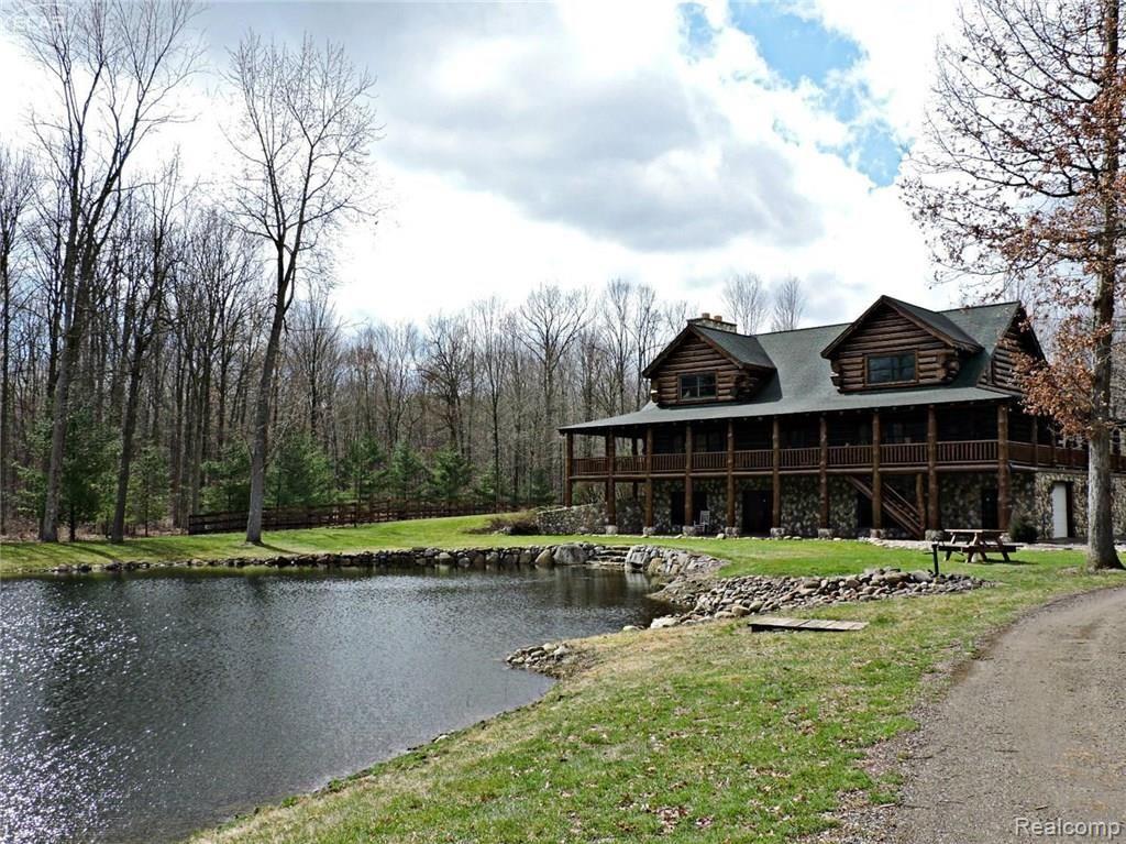 12562 Seymour Road Burt, MI 48417 - Photo 3 of 53 3.jpg