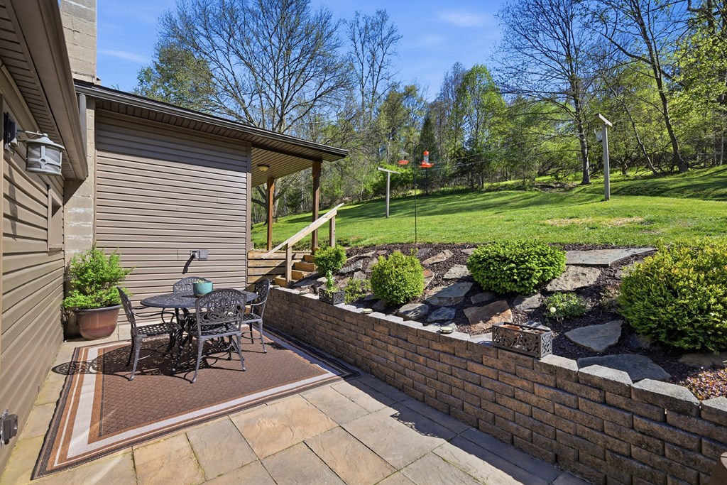 279 Ahrensville Road Oil City, PA 16301 - Photo 4 of 68