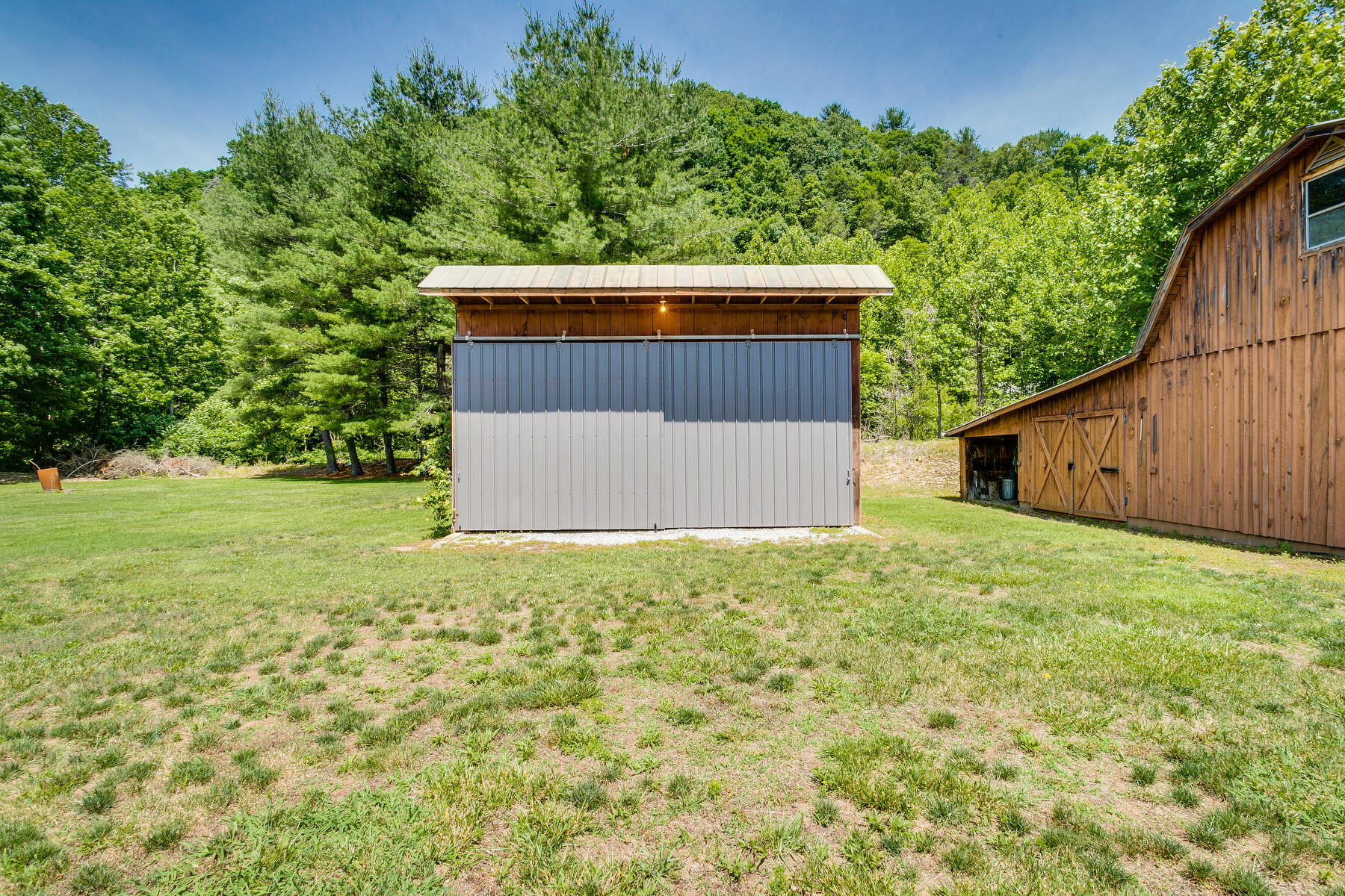 301 Stamper Road Erwin, TN 37650 - Photo 47 of 66 043
