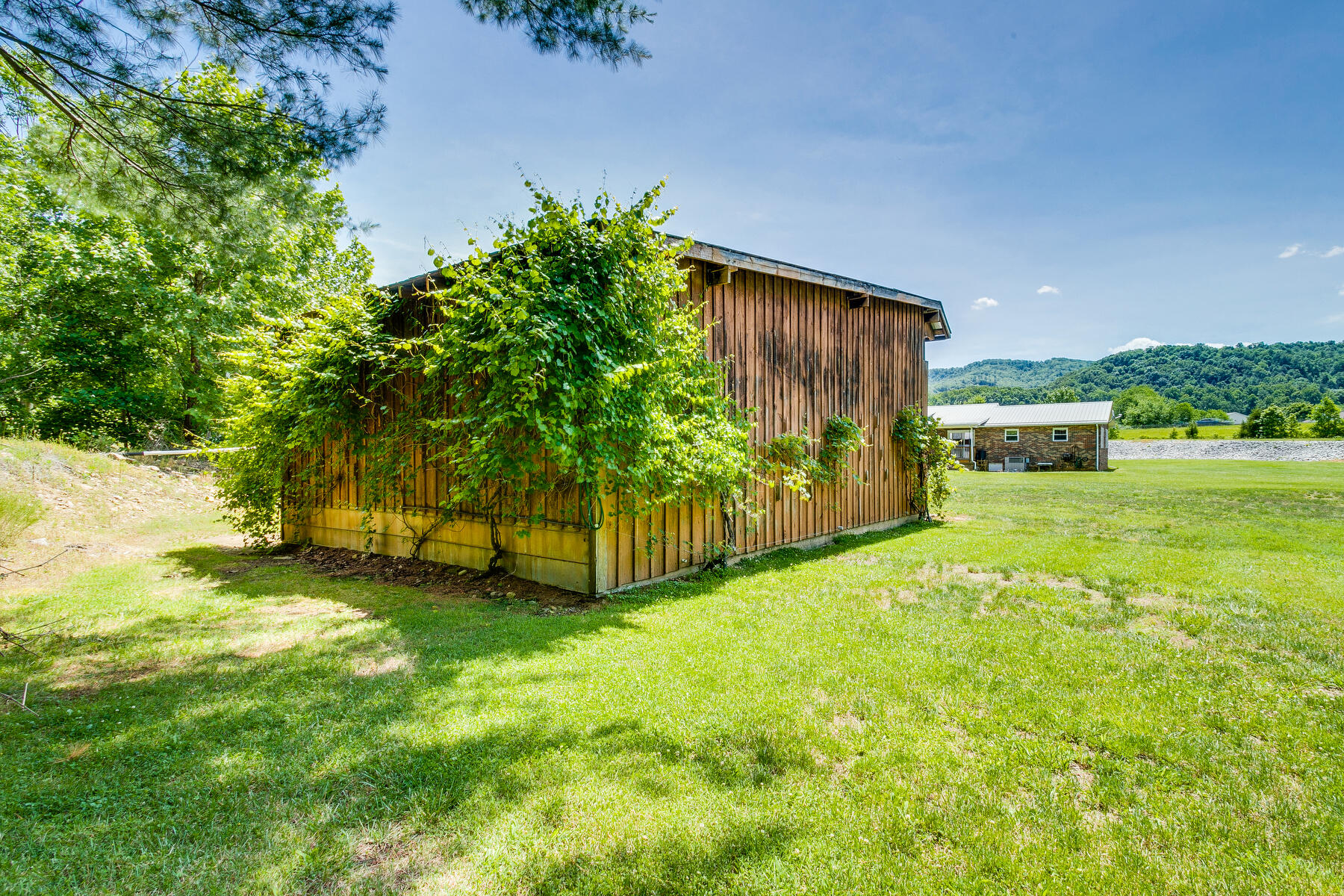 301 Stamper Road Erwin, TN 37650 - Photo 52 of 66 049