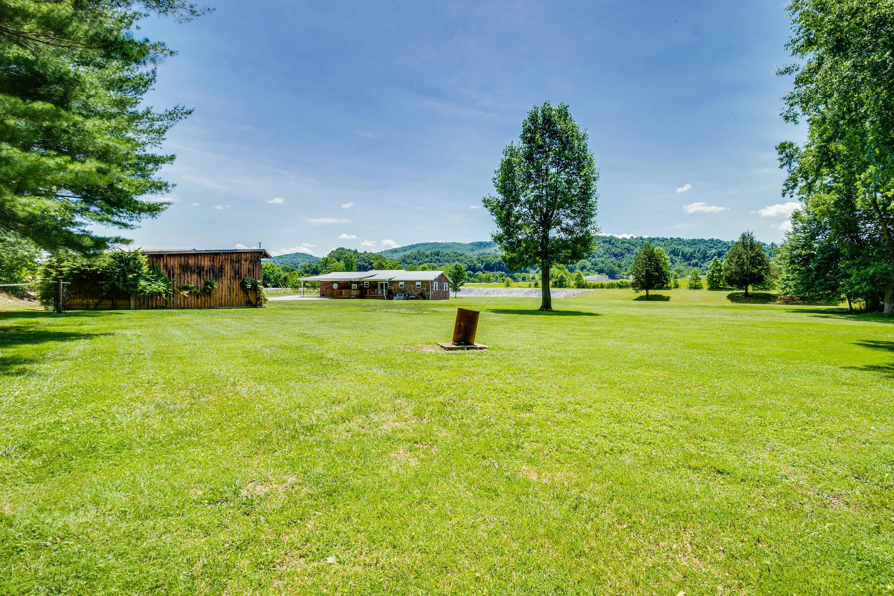 301 Stamper Road Erwin, TN 37650 - Photo 53 of 66 050