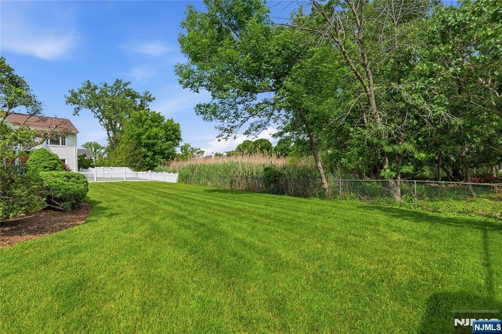 508 Tether Lane Paramus, NJ 07652 - Photo 39 of 47