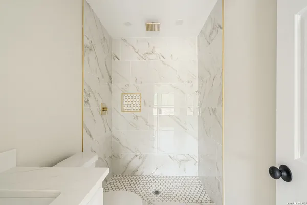 $195,500 | 514 Linda Vista Drive, Del Rio, TX 78840