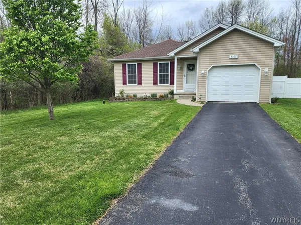 $289,900 | 4362 Abbott Parkway, Hamburg, NY 14219
