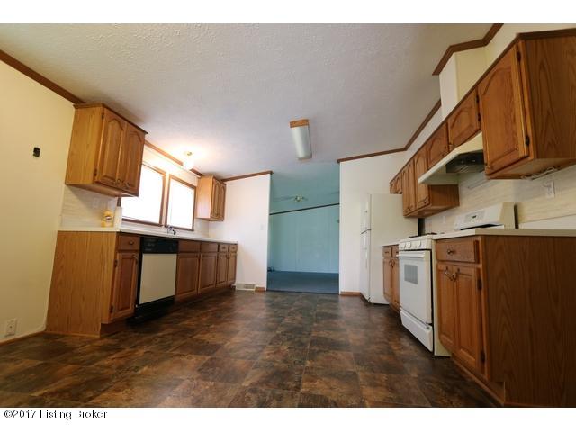 9044 Highway 259 Bee Spring, KY 42207 - Photo 31 of 37 Bee Spring55