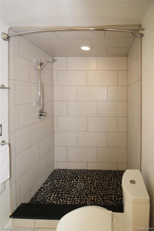 1577 Deerhurst Lane Rochester Hills, MI 48307 - Photo 36 of 45