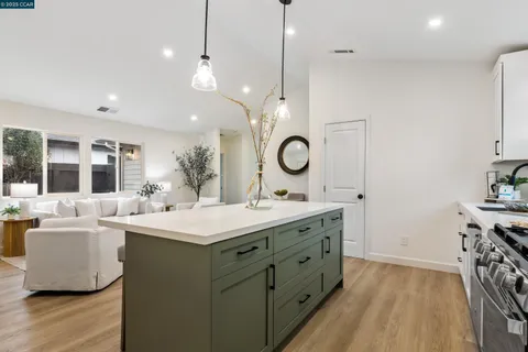 $549,000 | 330 Warren Way, Pittsburg, CA 94565