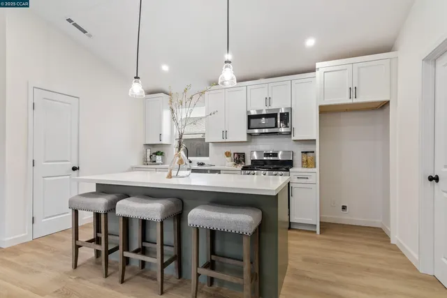 $549,000 | 330 Warren Way, Pittsburg, CA 94565