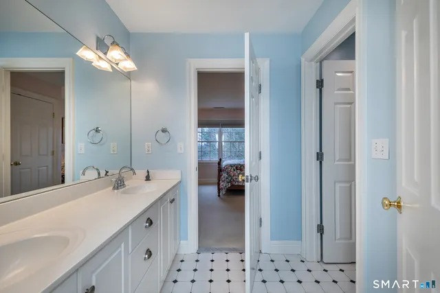 $895,000 | 52 Steeple View Lane, Woodbury, CT 06798