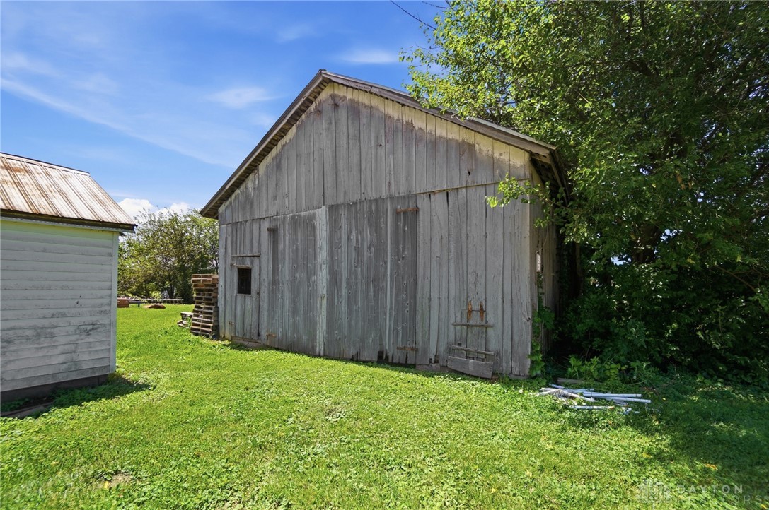 2255 Ginghamsburg-Frederick Road Tipp City, OH 45371 - Photo 39 of 47