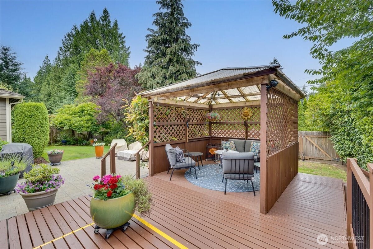 9806 Northeast 197th Street Bothell, WA 98011 - Photo 28 of 39 Gallery Image 28