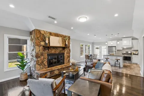 $869,000 | 9966 Coppedge Lane, Dallas, TX 75220