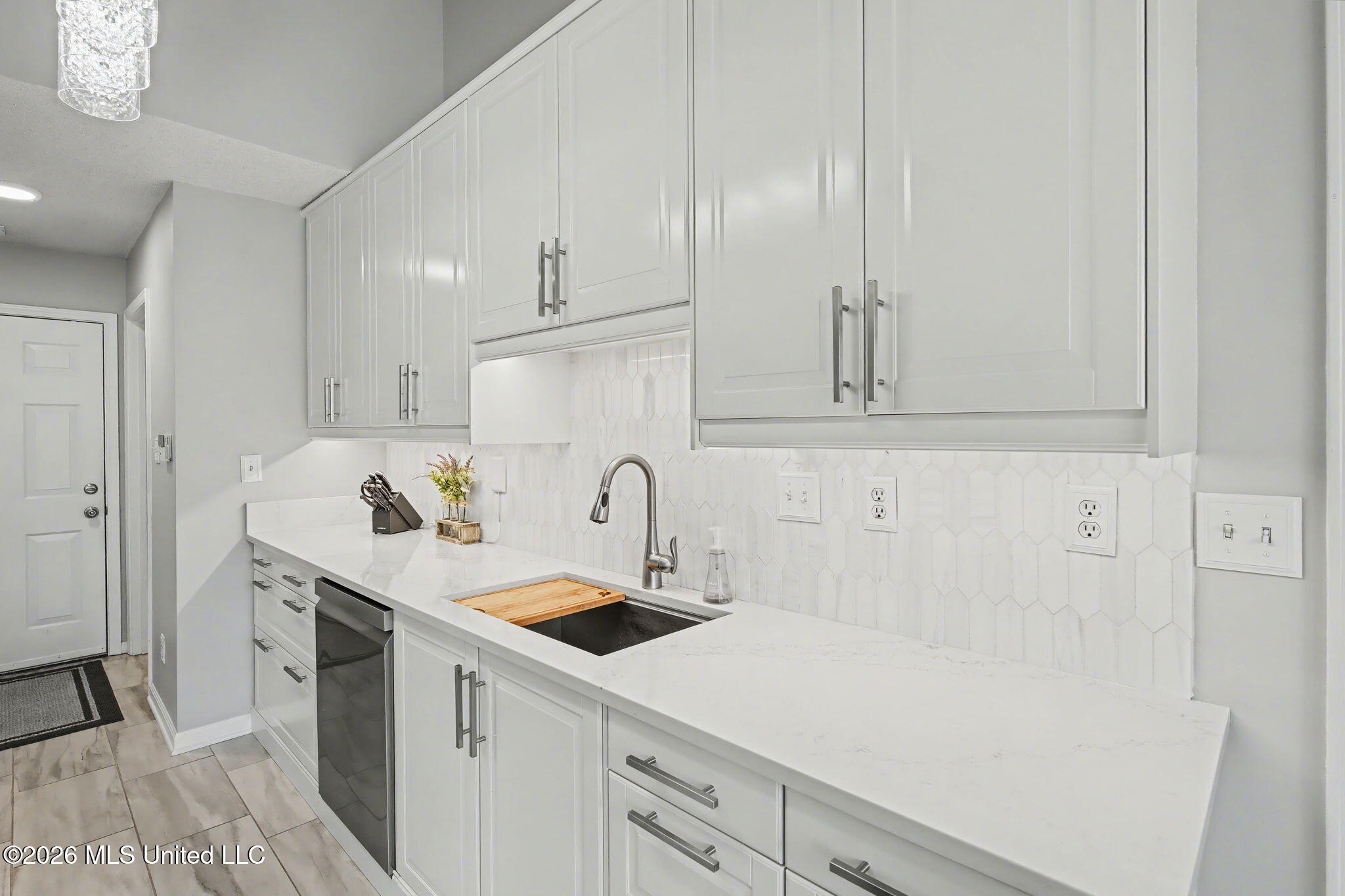 7740 Meadow Ridge Lane Olive Branch, MS 38654 - Photo 13 of 40 Kitchen