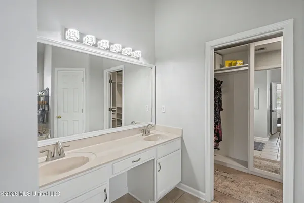 $310,000 | 7740 Meadow Ridge Lane, Olive Branch, MS 38654