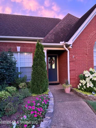 $310,000 | 7740 Meadow Ridge Lane, Olive Branch, MS 38654