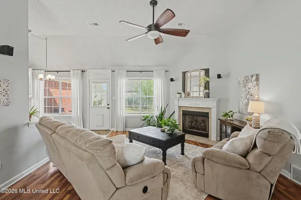 $310,000 | 7740 Meadow Ridge Lane, Olive Branch, MS 38654