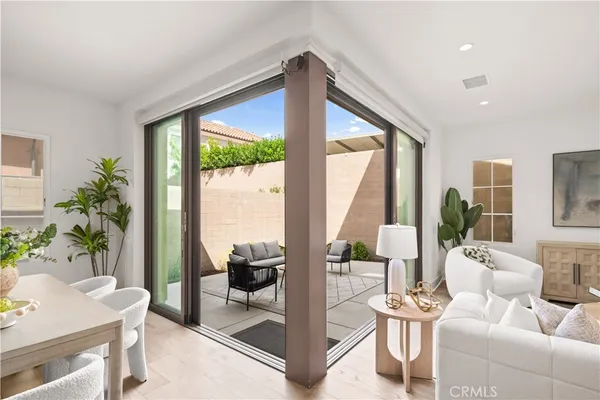 $2,149,900 | 111 Donati, Irvine, CA 92602