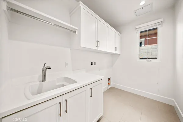 $2,149,900 | 111 Donati, Irvine, CA 92602