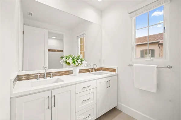 $2,149,900 | 111 Donati, Irvine, CA 92602