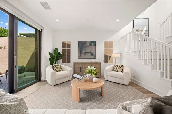 $2,149,900 | 111 Donati, Irvine, CA 92602