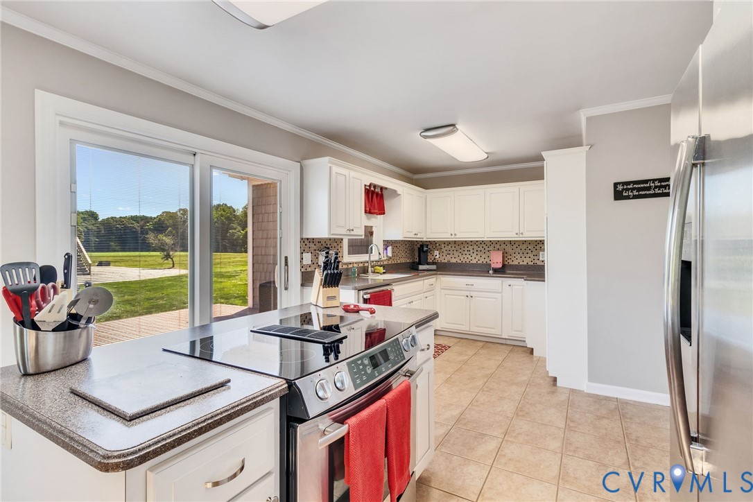 765 Senora Road Lancaster, VA 22503 - Photo 10 of 48