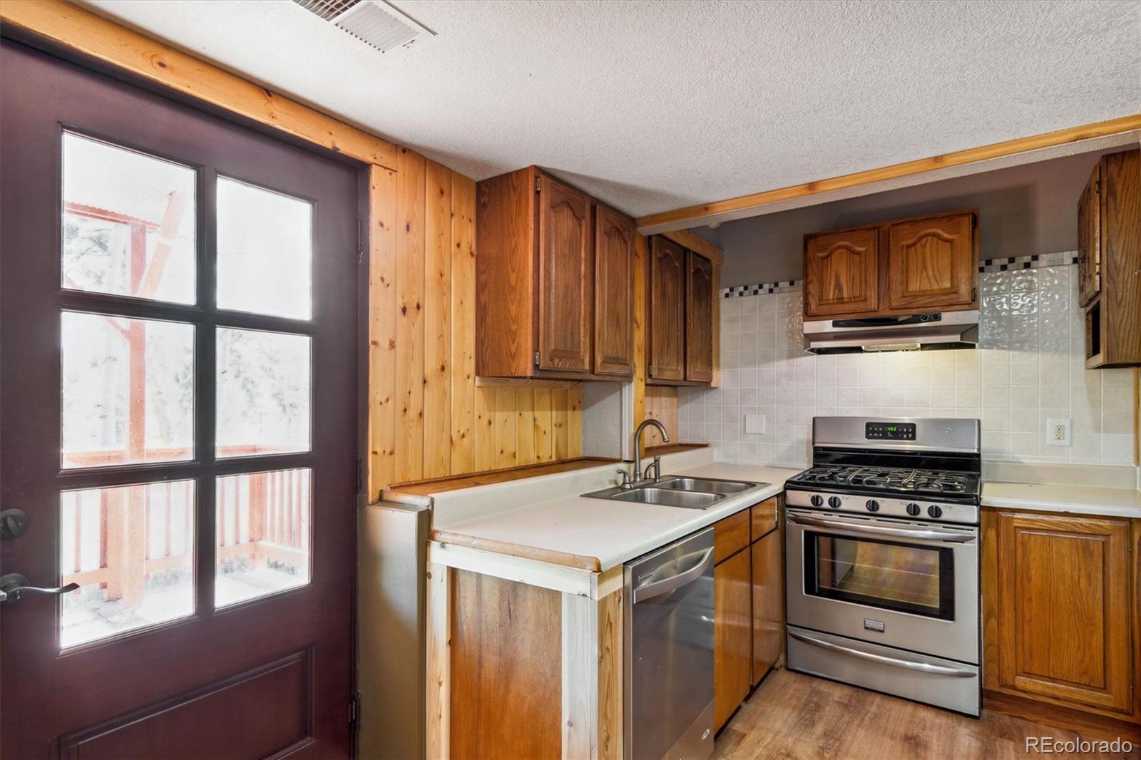 134 Pinon Circle Black Hawk, CO 80422 - Photo 16 of 38