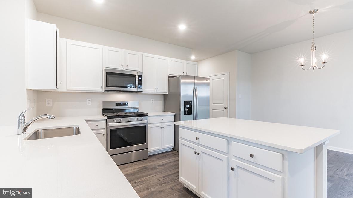 21 Rosehill Road Barnegat, NJ 08005 - Photo 6 of 18 Gallery Image 6