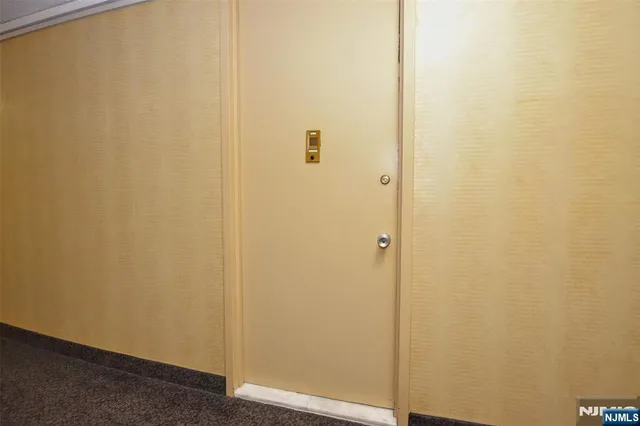 $220,000 | 555 North, Unit 8N, Fort Lee, NJ 07024