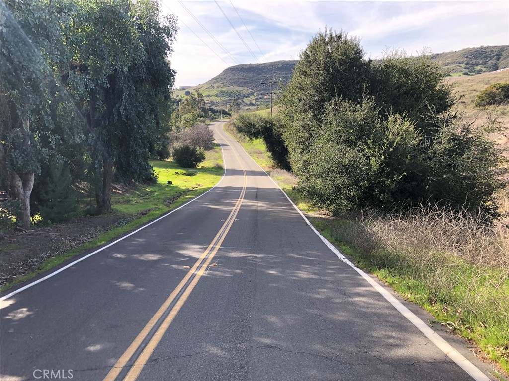 0 Cll Capistrano Temecula, CA 92590 - Photo 4 of 32 Calle Capistrano Near Pradera Way Looking West