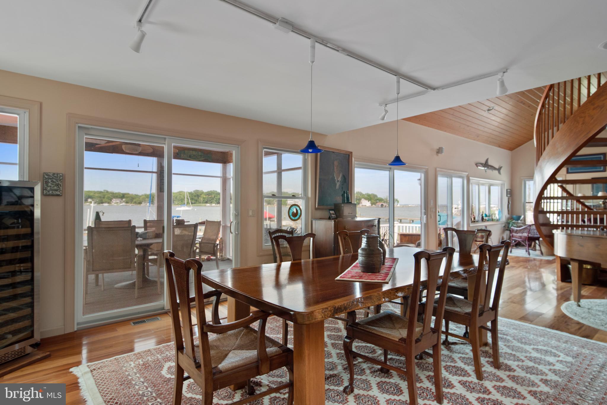 3731 Thomas Point Road Annapolis, MD 21403 - Photo 25 of 90 Great room dining area overlooking Fishing Creek