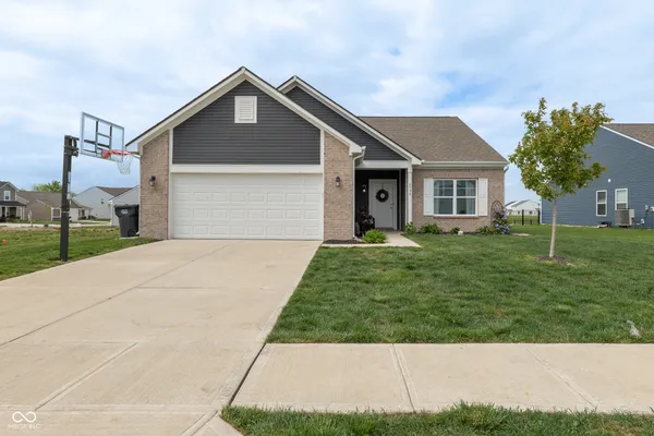 $335,000 | 6926 Honeysuckle Way, Pendleton, IN 46064