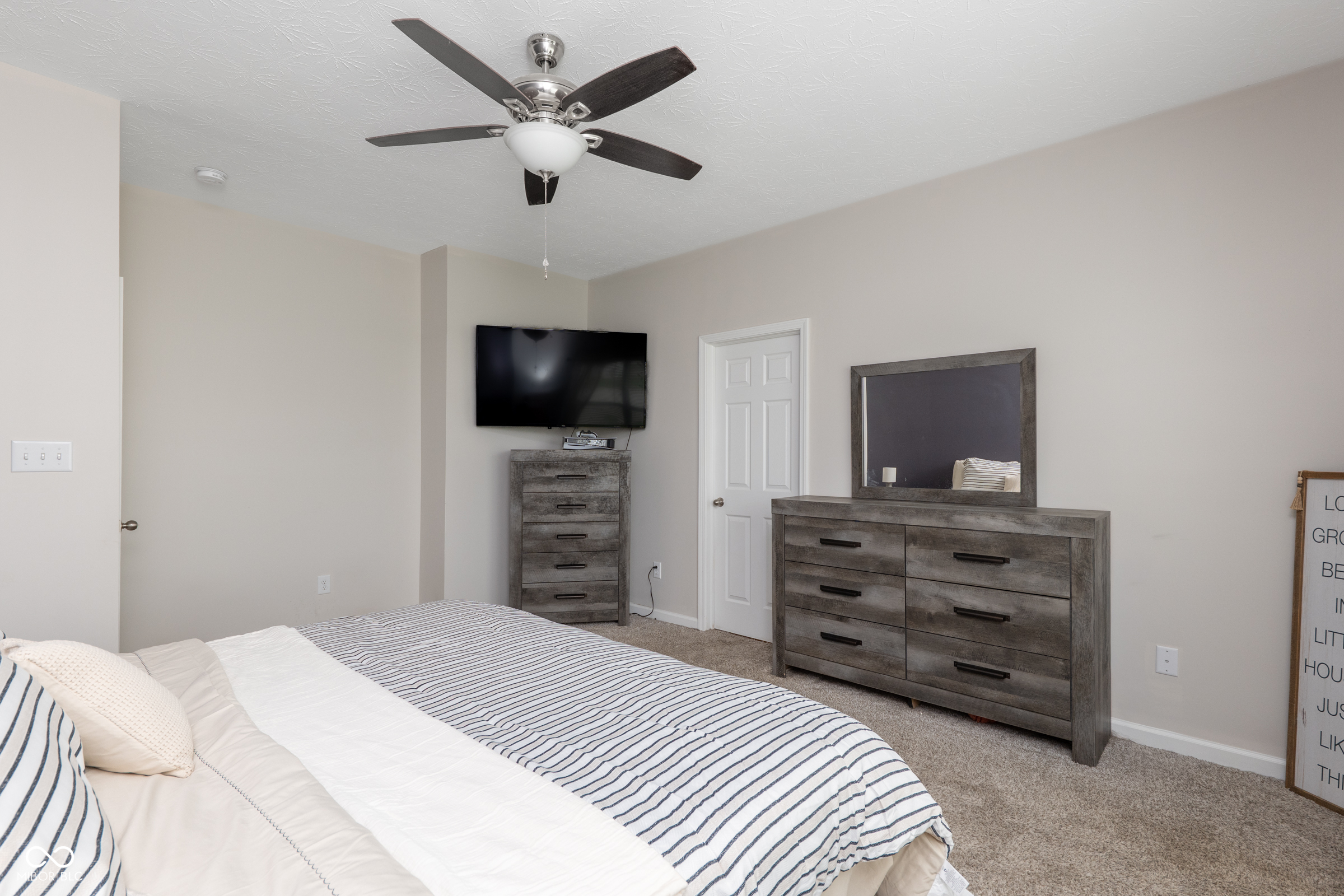 6926 Honeysuckle Way Pendleton, IN 46064 - Photo 14 of 28